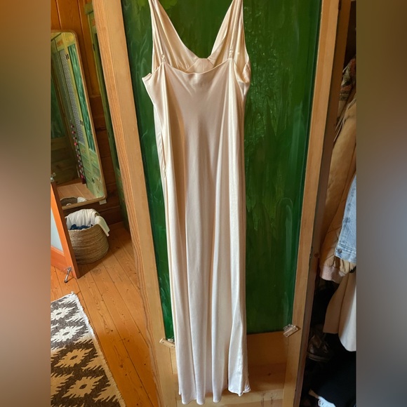 Shona Joy Slip Dress - Picture 3 of 6